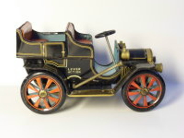 725 old car